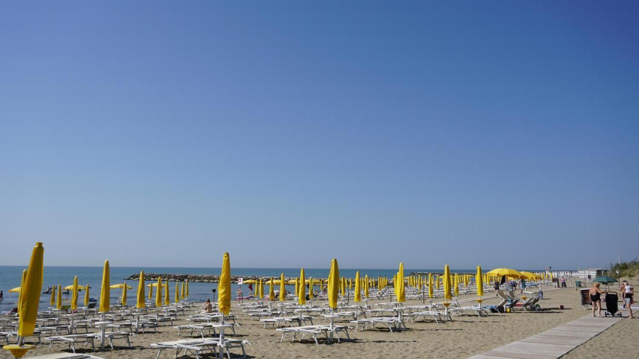 Portofelice Camping Village ايراكليا ماري المظهر الخارجي الصورة